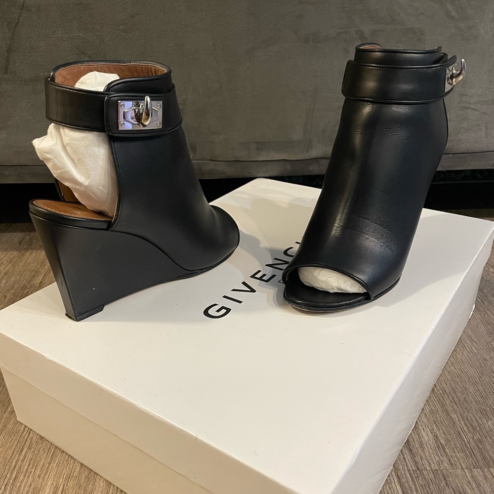 Like New Givenchy Shark Mule Bootie - image 1